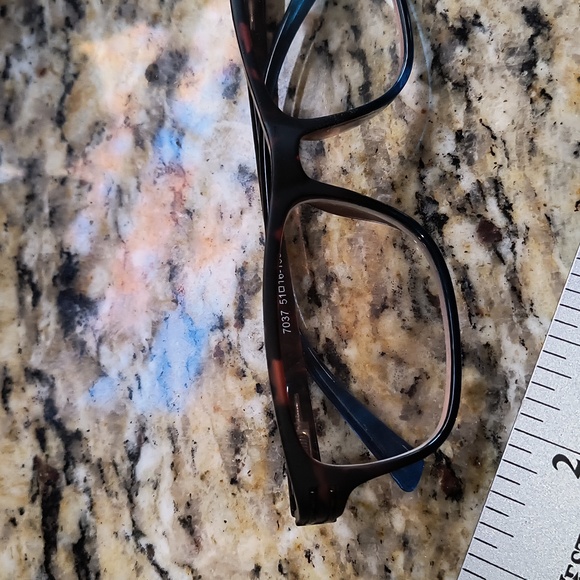 Readers - Picture 5 of 6